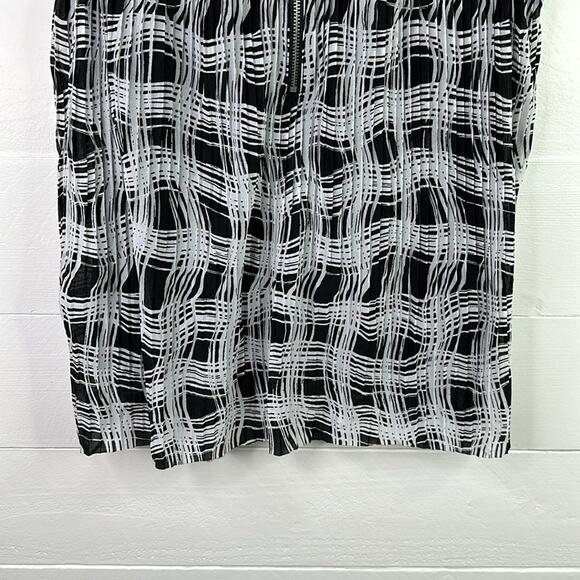 LIZ CLAIBORNE Black White Abstract Zipper Back Sleeveless Blouse Tank Top Size S - Picture 4 of 9